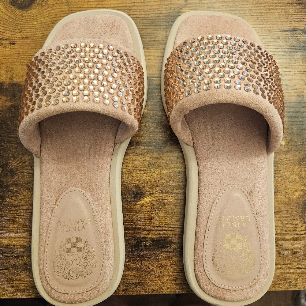 Vince Camuto slides